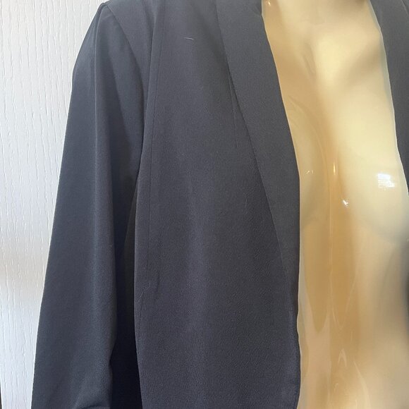 Torrid 0 Light Crepe Ruched Sleeve Blazer 12 - Picture 6 of 8